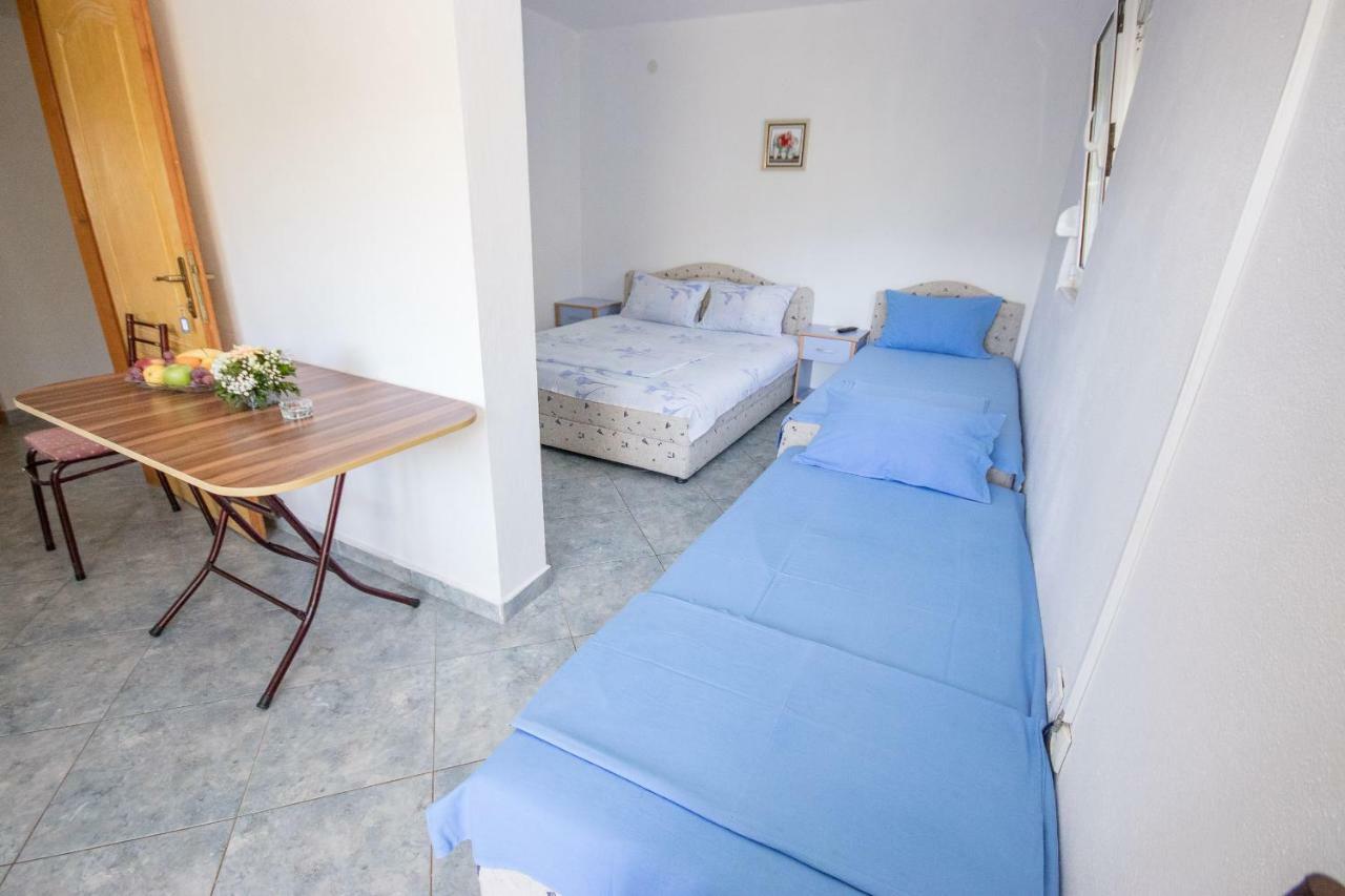 Apartments Duskic Utjeha Eksteriør bilde